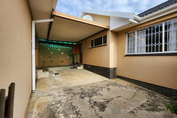 4 Bedroom Property for Sale in Amalinda Eastern Cape